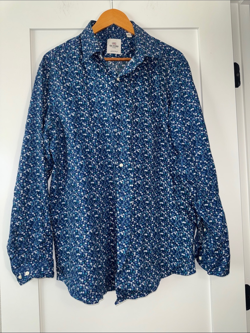Ben Sherman Navy Floral Slim Fit Tailored Button-Up Sz 34-35 neck 17